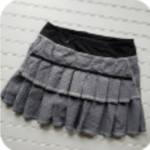 Lululemon Pacesetter Skirt/Skort - Picture 2 of 4